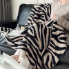 Chăn Bọc Sofa Hình Ngựa Vằn Superior Sense - Nhung Nửa Mặt, Chăn Ngủ Văn Phòng, Chăn Hàng Không, Trang Trí Giườn - Giá Ưu Đãi 630.000₫ 10