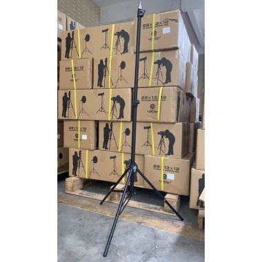 Chân đèn chụp ảnh LINCO 8.806 livestream - Tripod đa năng 2m, tặng kẹp điện thoại, chỉ 139.000₫ 8 Chân đèn chụp ảnh LINCO 8.806 livestream - Tripod đa năng 2m, tặng kẹp điện thoại, chỉ 139.000₫ 8