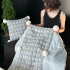 Chăn lông thỏ cao cấp 2 trong 1 – Siêu mềm, ấm, gối ôm đa năng cho sofa, văn phòng, du lịch, ô tô – Giá chỉ 669.000₫ 5