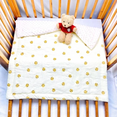 Chăn mùa đông bé sơ sinh 100x110 cm vải muslin lót hạt đậu - Giá 200.000 đồng