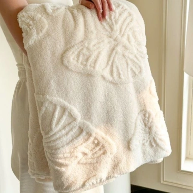 Chăn Mùa Hè Nhung San Hô 100% Mềm, Điều Hòa Không Khí, Jacquard Bướm, Giá Ưu Đãi 149.490 VND