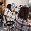 Chăn ngủ văn phòng kiêm áo choàng 100x140cm, chất liệu mềm mịn, nút kẻ sọc, tiện lợi, giảm giá 138k 6