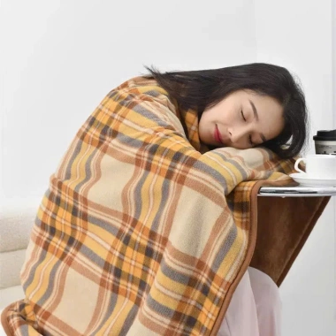 Chăn ngủ văn phòng lót lông cừu siêu ấm, mềm mại, đa màu, gọn nhẹ, tiện lợi - 132.5k 2