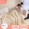 Chăn Nhung Moonly Lông Thỏ 2 Lớp Mềm Mại Ấm Áp Nhỏ Gọn Văn Phòng Giá 59.000₫