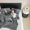 Chăn nhung tuyết kẻ tăm chăn văn phòng 2x2m Siêu mềm mịn nhiều màu, giá 197.600 VND 3