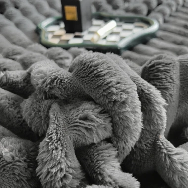 Chăn nhung tuyết kẻ tăm chăn văn phòng 2x2m Siêu mềm mịn nhiều màu, giá 197.600 VND 4