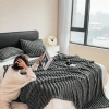 Chăn nhung tuyết kẻ tăm chăn văn phòng 2x2m Siêu mềm mịn nhiều màu, giá 197.600 VND 5