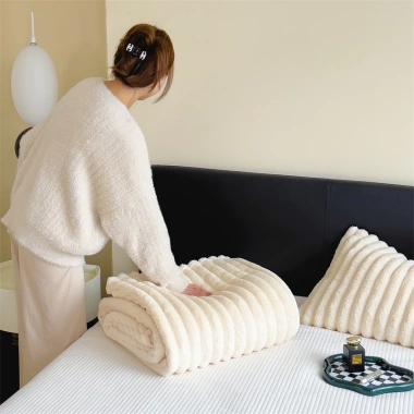 Chăn nhung tuyết kẻ tăm chăn văn phòng 2x2m Siêu mềm mịn nhiều màu, giá 197.600 VND 10