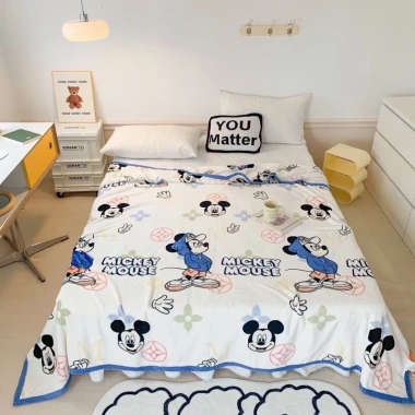 Chăn tuyết Disney 1 lớp mềm mịn 1m5x2m tiện đắp văn phòng, đi học, chỉ 200k