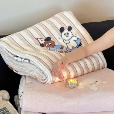 Chăn văn phòng lông tuyết gấu nâu đa kích thước - Giá chỉ 99.000đ, giảm mạnh