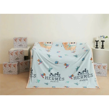 Chăn văn phòng lông tuyết họa tiết thương hiệu 1m3x2m, trọng lượng 1kg, kèm hộp - Giá ưu đãi 140,000₫ 5 Chăn văn phòng lông tuyết họa tiết thương hiệu 1m3x2m, trọng lượng 1kg, kèm hộp - Giá ưu đãi 140,000₫ 5