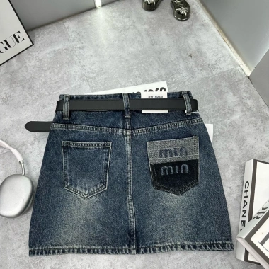 Chân Váy Bò Jeans Nữ Họa Tiết Túi, Lót Trong, Dáng Ngắn Tôn Dáng + Belt - Giá 342.000 (Giá Gốc 430.920) 3 Chân Váy Bò Jeans Nữ Họa Tiết Túi, Lót Trong, Dáng Ngắn Tôn Dáng + Belt - Giá 342.000 (Giá Gốc 430.920) 3