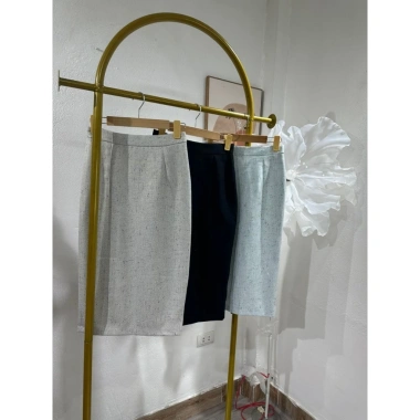 Chân váy bút chì Bảo Khánh Shop dài ngắn, dạ tiêu dày dặn, dễ mix đồ 189.000₫ 7 Chân váy bút chì Bảo Khánh Shop dài ngắn, dạ tiêu dày dặn, dễ mix đồ 189.000₫ 7