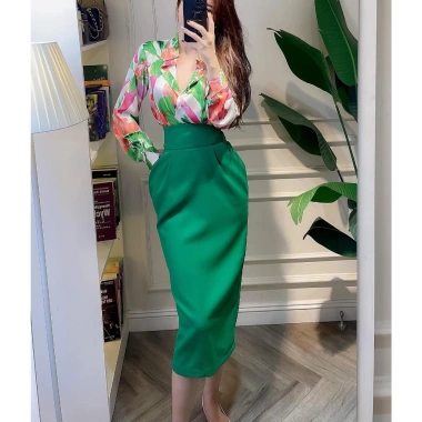 Chân váy bút chì BOM cạp to lưng cao dài 75cm, dáng dìa qua gối, có túi lót Susuclothing