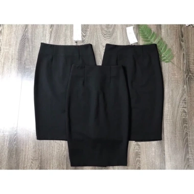 Chân váy bút chì cao cấp dài ngang gối vải tuyết mưa, cạp liền, túi giấu, chỉ 152k