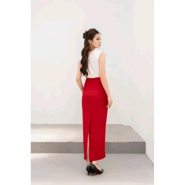 Chân váy bút chì dài 85-90cm xẻ sau, 2 túi trước - Giá ưu đãi 209.000₫ 3