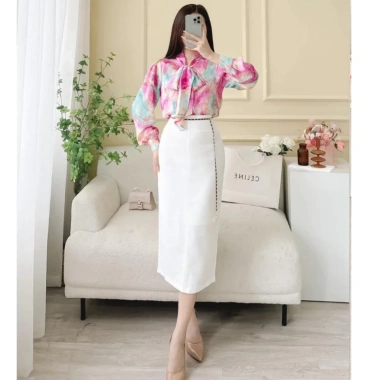 Chân váy bút chì dài công sở xẻ sau CV044 Giá ưu đãi 162.000₫ 10