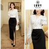Chân váy bút chì dài xẻ tà trước, phom ôm cạp cao, tôn dáng, giá 168.000₫ 5