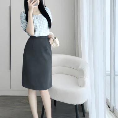Chân Váy Bút Chì Dáng Xuông Ngắn Qua Gối 60cm OXATYL V761 – Giá 195k Giảm Sốc 9 Chân Váy Bút Chì Dáng Xuông Ngắn Qua Gối 60cm OXATYL V761 – Giá 195k Giảm Sốc 9