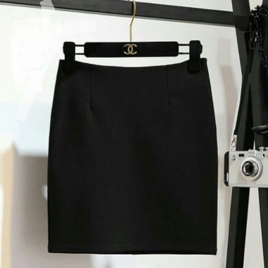 Chân váy bút chì ngắn xẻ sau SCXV28 – Phong cách trẻ trung, giảm giá 95k, chất liệu mềm mại, ôm chuẩn form. 2