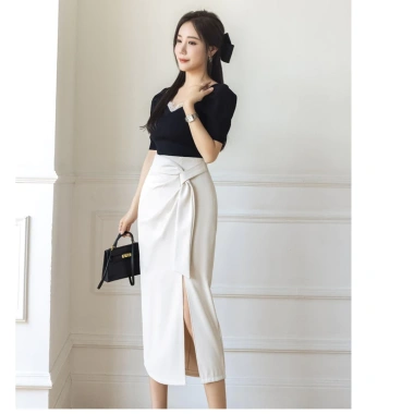 Chân váy công sở cao cấp vải Oxatyl V045 - Sẻ tà trước, giá ưu đãi 275.000đ