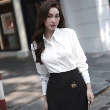 Chân váy công sở dài cách điệu, tag cài ngẫu nhiên, giảm 18% chỉ 419k