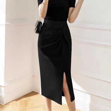 Chân váy công sở SuSu xẻ trước dáng bút chì, phối nơ sang chảnh - giảm giá 180.900 đồng