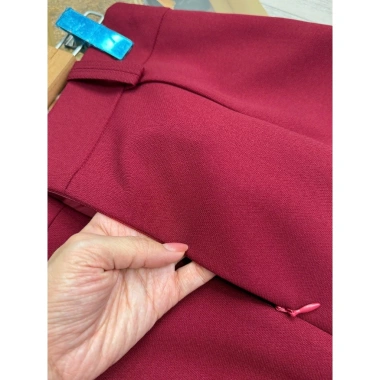 Chân váy công sở Susuclothing CV08 80cm, dáng suông, lót, túi hộp, đai điệu - 204.600₫ 9 Chân váy công sở Susuclothing CV08 80cm, dáng suông, lót, túi hộp, đai điệu - 204.600₫ 9
