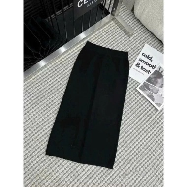 Chân Váy Len Dài Ôm Body Dáng Bút Chì – Lông Thỏ Fresize Mềm Mịn, Hàn Quốc Sang Chảnh – Giá 305k (đc từ 396k) 10