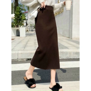 Chân váy len trơn bút chì xẻ sau dài 75cm - Giá chỉ 175.000, ưu đãi mùa thu 8