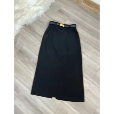 Chân váy midi bút chì HINSTORE xẻ sau, có túi sườn và đai - Giá chỉ 192.080₫ 9 Chân váy midi bút chì HINSTORE xẻ sau, có túi sườn và đai - Giá chỉ 192.080₫ 9