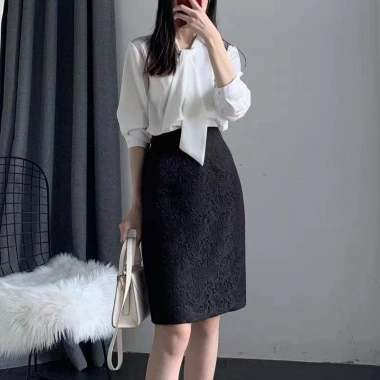 Chân Váy Ngắn Lưng Cao Trắng Cao Cấp Thời Trang Mới Giảm Giá Đến 18%