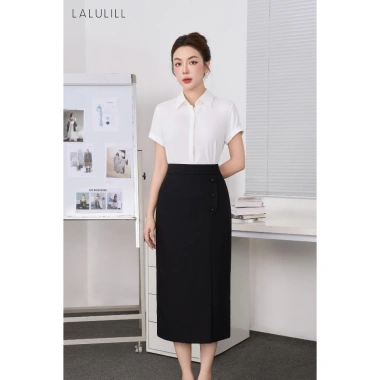 Chân váy nữ công sở LALULILL dáng đứng 78cm xẻ trước đính hàng cúc Giá 319.000₫
