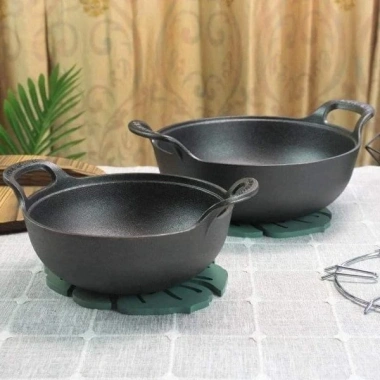 Chảo Nồi Gang Sâu Lòng Đúc Nguyên Khối 20-25cm, Tặng Vung Gỗ, Giá Ưu Đãi 95.800 VND