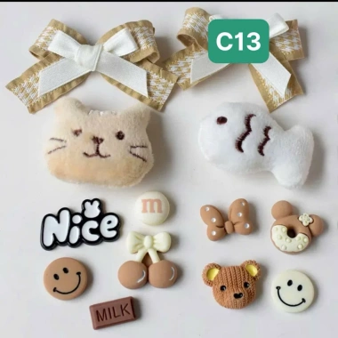 Charm Gắn Dép Sticker Mini Cute Nhiều Mẫu Ngẫu Nhiên Phụ Kiện Trang Trí Giá 25.000 VNĐ 59 Charm Gắn Dép Sticker Mini Cute Nhiều Mẫu Ngẫu Nhiên Phụ Kiện Trang Trí Giá 25.000 VNĐ 59
