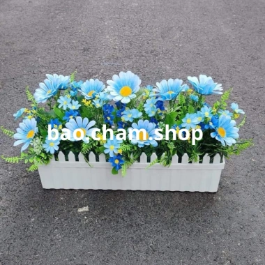 Chậu nhựa trắng đẹp bền, hàng rào tre - Trồng cây hoa đẹp, chỉ 13.000₫ 2
