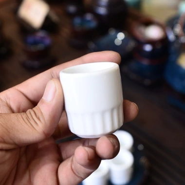 Chén uống rượu men trắng gốm sứ Bát Tràng - Ly rượu sang trọng, giá chỉ 3.000₫ 6