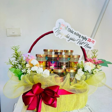 Chỉ Hỏa Tốc Nội Thành Hà Nội - Quà Tặng Yến Sào Hoàng Việt Thiết Kế Theo Yêu Cầu Sinh Nhật Mừng Thọ Giá 399.000 4