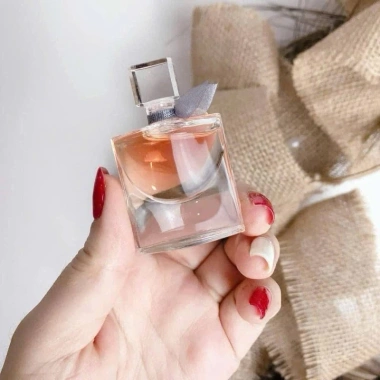 CHÍNH HÃNG 100% Nước Hoa La Vie Est Belle Mini 4ml - Unbox Tách Giá 290.000 VNĐ