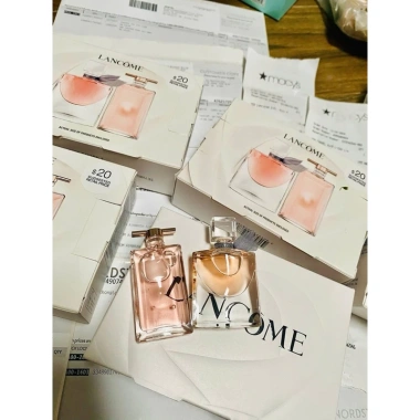 CHÍNH HÃNG 100% Nước Hoa La Vie Est Belle Mini 4ml - Unbox Tách Giá 290.000 VNĐ 4 CHÍNH HÃNG 100% Nước Hoa La Vie Est Belle Mini 4ml - Unbox Tách Giá 290.000 VNĐ 4