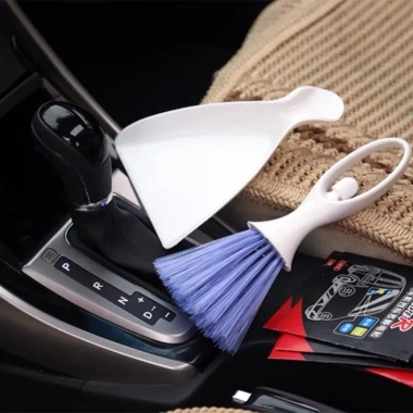 Chổi quét đa năng cho bàn thờ, bàn phím - bàn làm việc tiện dụng, chỉ 17.000₫