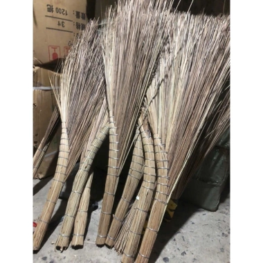 Chổi Quét Sân Vườn Xương Dừa Trắng Cứng Cáp Dẻo Quét Nước Giá 25.000đ Giảm từ 32.500đ 7