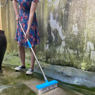 Chổi Sắt Chà Rêu Cán Dài 120cm, Kích Thước 20-30cm, Sợi Xoắn Inox - Vệ Sinh Sân Vườn, Giá Ưu Đãi 129.000 VND