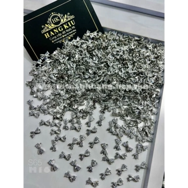 Chram Gắn Móng Cao Cấp 2 - Độ Bền Cao, Đẹp Tự Nhiên, Giá Chỉ 14.000 VND