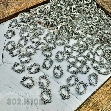 Chram phụ kiện cao cấp giá rẻ vô đối - Đá chùm gắn móng, chỉ 6.000 VND