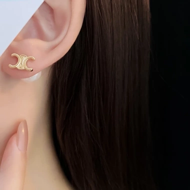 Chữ C Ngọc Trai Bông Tai - Phong Cách Cá Tính, Giá Chỉ 51.700 VND 7