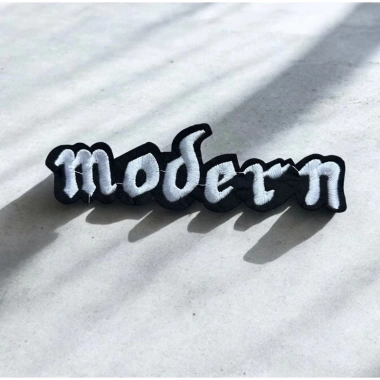 Chữ MODERN thêu ủi nhiệt 18cm - Độ bền cao, dễ gắn, giá chỉ 13.000 VND (giảm từ 15.990 VND)