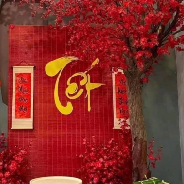 Chữ Tết 100cm Cắt Alu 3mm Đỏ Vàng Gương Vàng Nhũ Lớn 480.000 VND - Giảm 115.200 VND