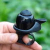 Chuông xe đạp mini kim loại âm thanh rõ ràng - phù hợp mọi lứa tuổi, đường bộ và leo núi, giảm còn 34,980₫ 2