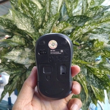 Chuột không dây Logitech M185 - Đơn giản, tin cậy, giá 99.000 VND, phù hợp mọi nhu cầu cơ bản 4